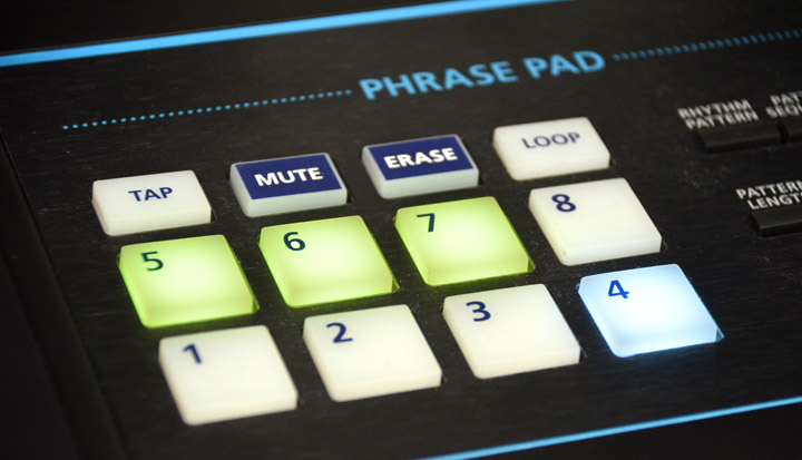 Roland-JUNO-DS61-panel-PhasePAD-MUTE
